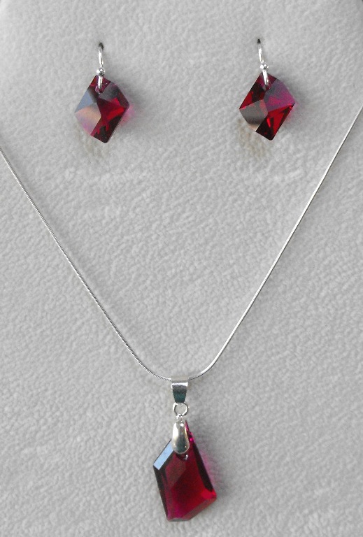 Swarovski Ruby Pendant Set